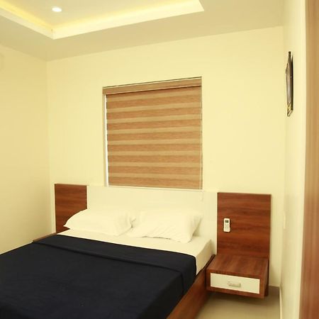 Dreams Residency Manjeri Exterior foto